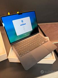 Apple Macbook Air 13 2025 chip M4 come nuovo