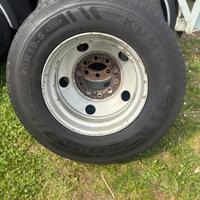 285 70 19.5  pneumatici kumo