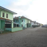 3 LOCALI A COMACCHIO