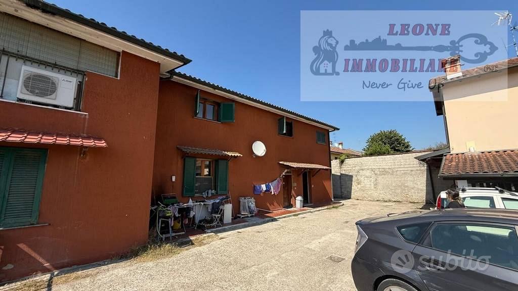 Villa di 150 m² con 3 locali e posto auto a Bascap - Vista 3