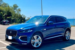 Jaguar F-PACE 2.0d 204 CV MHEV R-Dynamic SE-