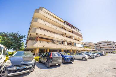 2 LOCALI A ROMA
