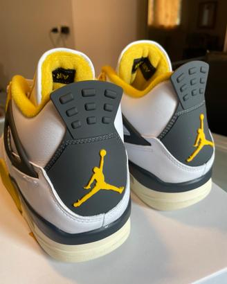Air Jordan  4 retro Vivid Sulfur
