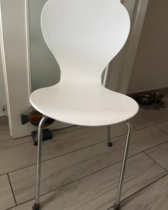 Tre sedie conforama bianche
