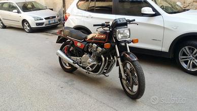 Suzuki GSX 750 