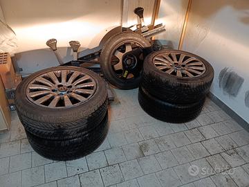 Pneumatici invernali Goodride 245x45 r.18 - v100.