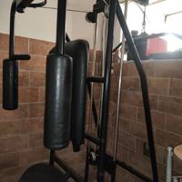 palestra home Gym schiena e petto