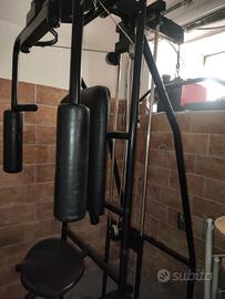 palestra home Gym schiena e petto