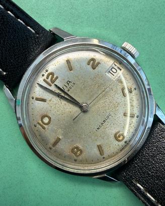 Orologio meccanico avia