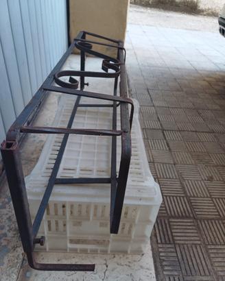 fiorieraportavaso da ringhiera in ferro battuto