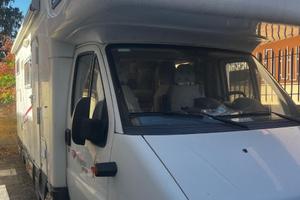 Camper mansardato
