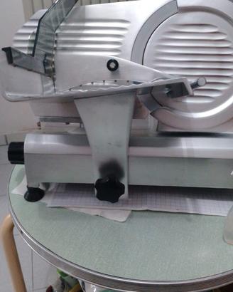 Affettatrice inclinata Marca Cortadora 195-220