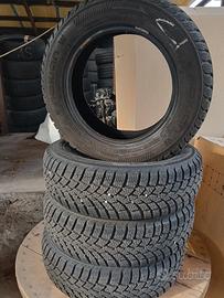 gomme auto neve  155/70 R13 