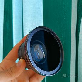 Obiettivo grandangolare + lente macro