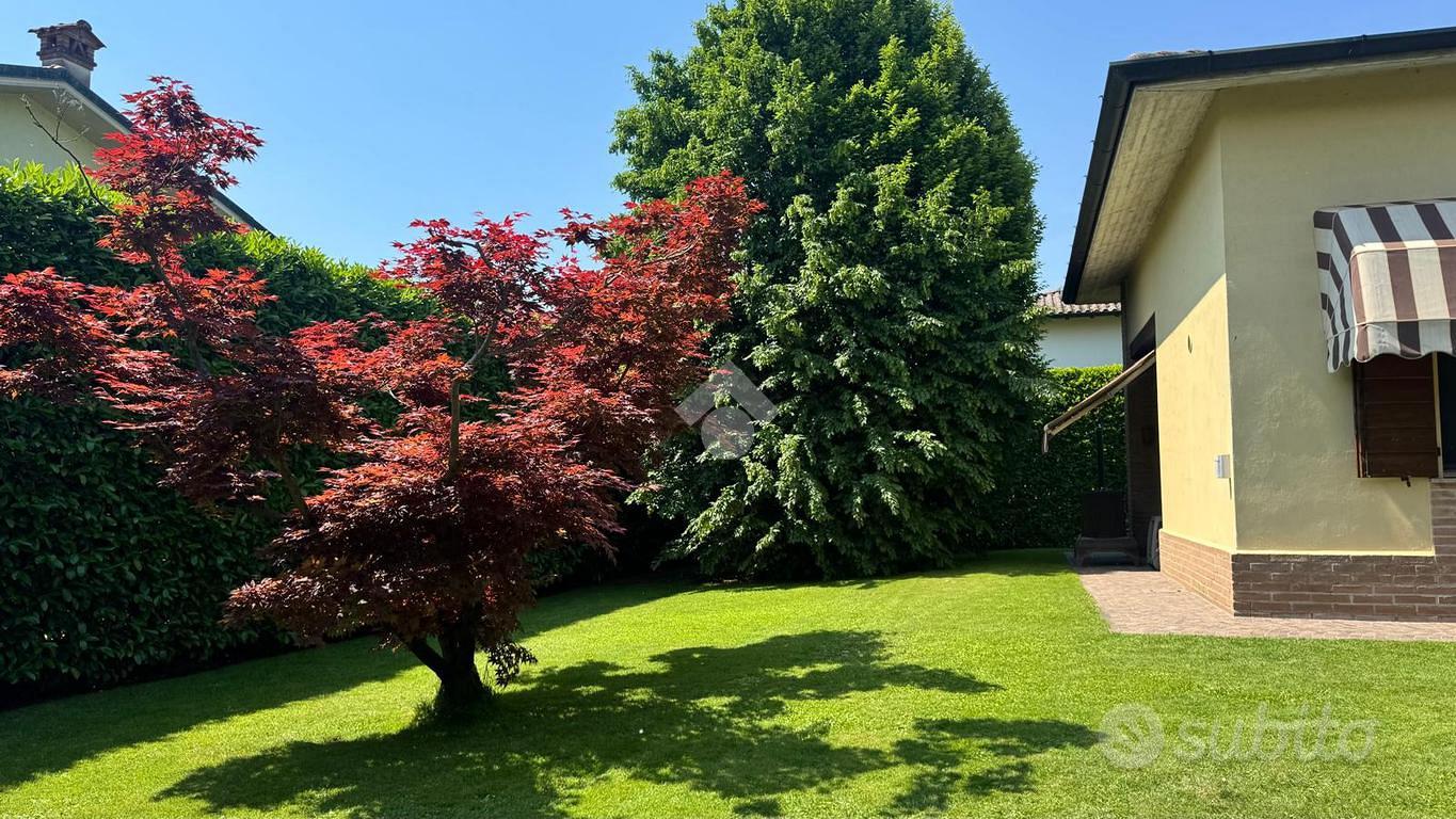 VILLA SINGOLA A PANDINO - Vista 3