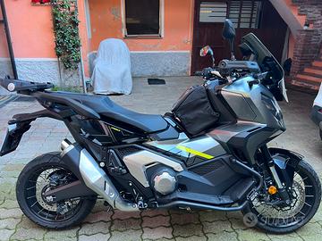 Honda x ADV 750 aprile 2024