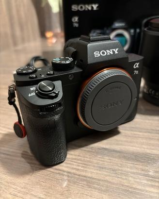 Sony Alpha A7 II solo corpo (body)