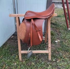 sella inglese misura 18