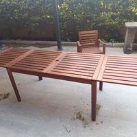 tavolo da esterno in legno con sedie e panca