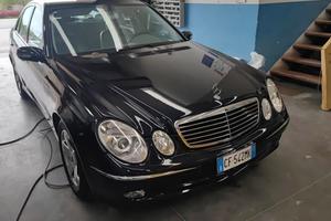 Mercedes 270 CLASSE E AVANGARDE