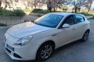 Alfa Romeo Giulietta 1.6 JTDm-2 105 CV Distinctive