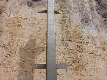 Pilastri in Acciaio Inox