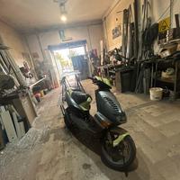 Aprilia sr fari tondi