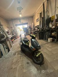 Aprilia sr fari tondi