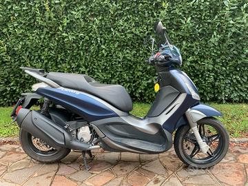 Piaggio Beverly 350