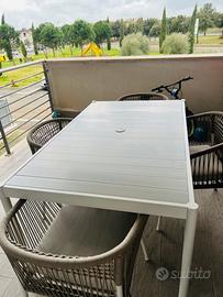 Tavolo+sedie