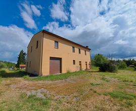 Casale in campagna Peccioli Pisa
