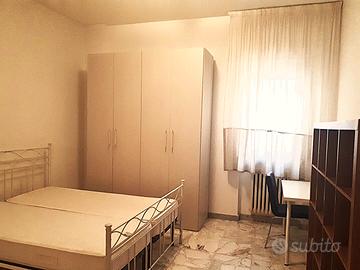Stanza SINGOLA zona Medicina /Osp. S.S. Annunziata