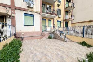 2 LOCALI A PALERMO