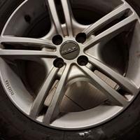 cerchi in legga MAK muniti di gome invernali