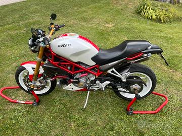 Ducati monster s4rs