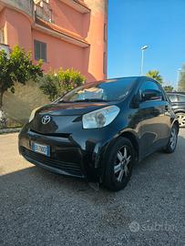 toyota iq
