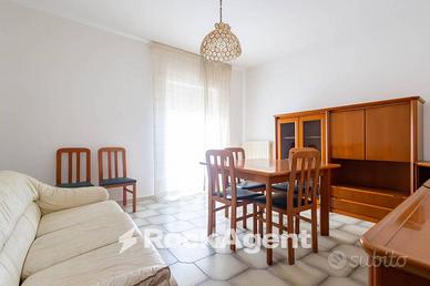 BILOCALE CON TERRAZZO