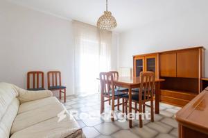 BILOCALE CON TERRAZZO