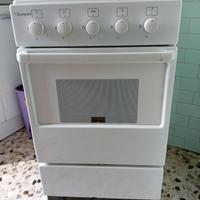 4 fuochi a gas con forno