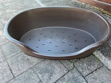 Cuccia per cani di media taglia in plastica