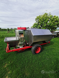 Carro vendemmia con pigiatrice in acciaio inox