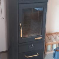 stufa a legna in acciaio  smaltata