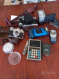 OGGETTI VARI ( MACCHINE FOTO-TELEFONI-CALCOLATRICE