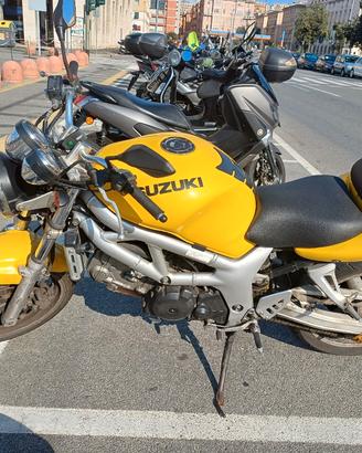 Sv 650 2001 Suzuki moto storica