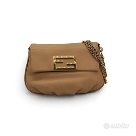 Fendi Mia Pochette Beige in Pelle