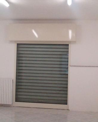 SARACINESCA NEGOZIO o GARAGE
