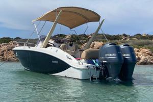 Sessa Key Largo 27 con 2 motori YAMAHA