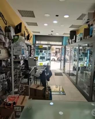 arredamento negozio