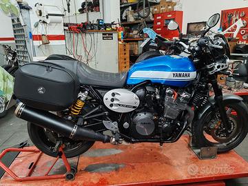 xjr 1300 racer 