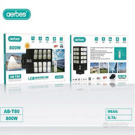 Faro  con pannello solare